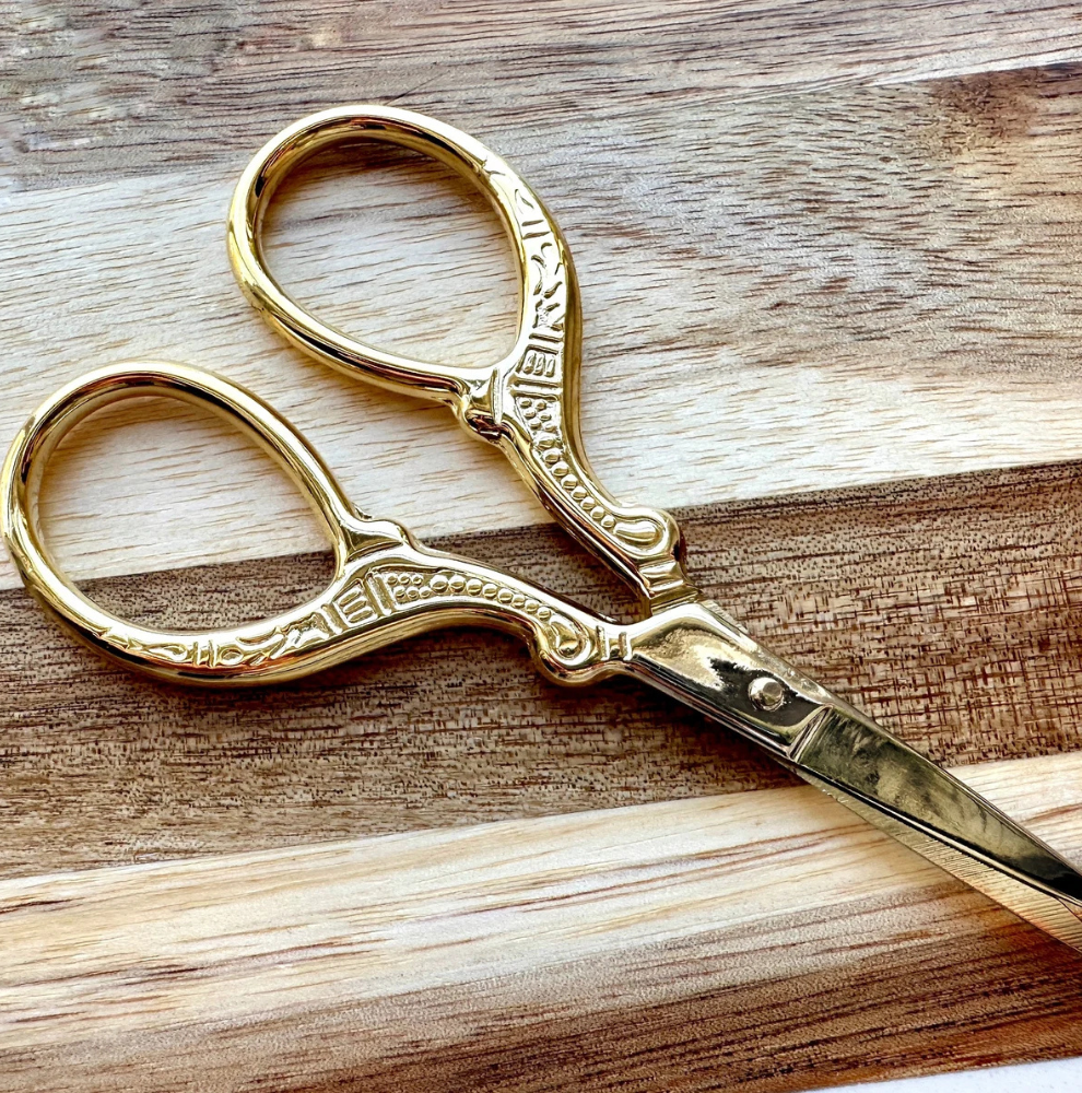 Golden Scissors 3.5 Inch – Small Cutting Tool